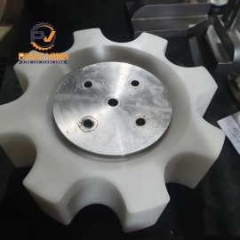 Gia Công Phay CNC Sao Tải Chai Máy Dán Nhãn Nhựa POM 